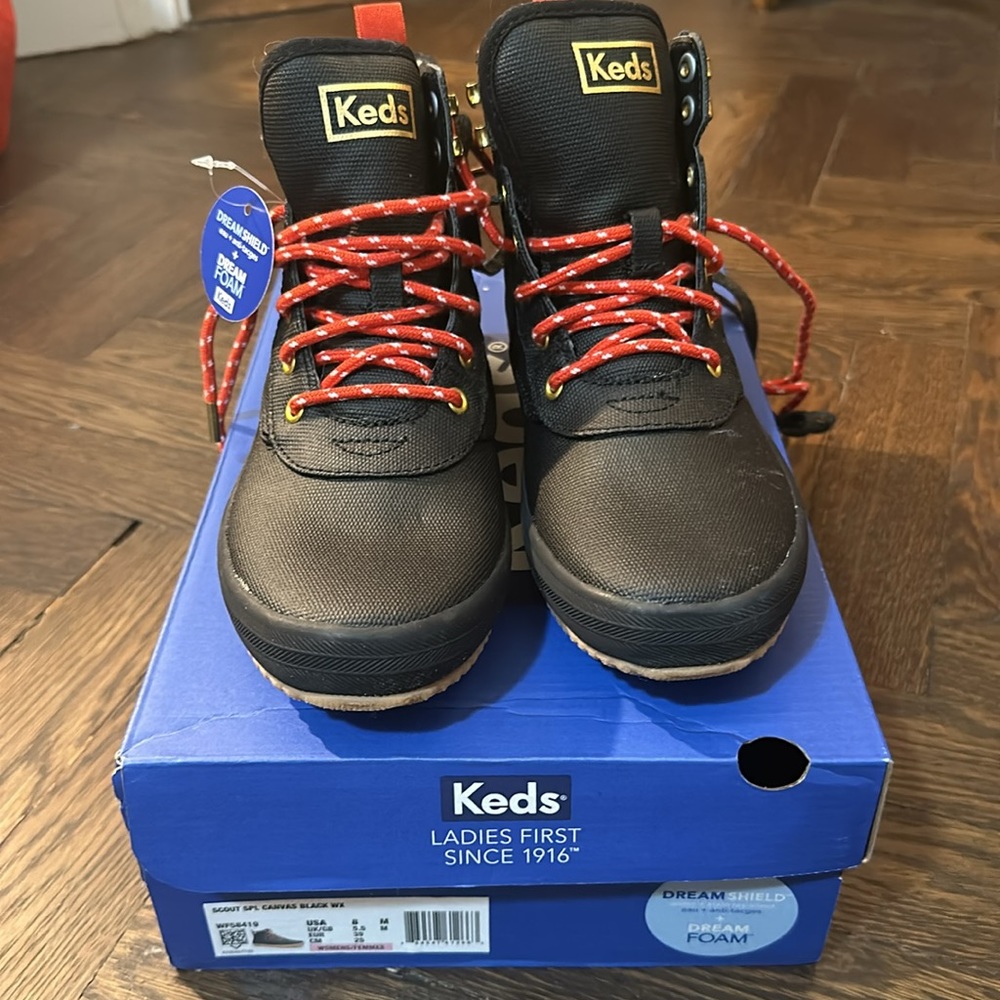 Keds Scout booties, NWT